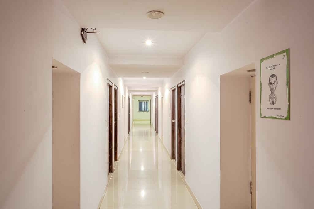 Arihant Hotel Hyderabad Exterior foto